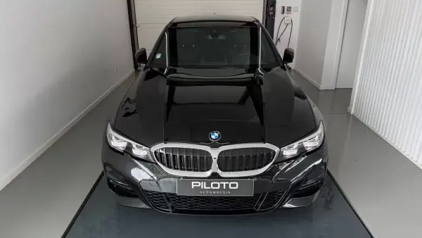 BMW 330 2019 - 30990 EUR, 62341 km - AUTO.MOTO.pt - 62341km - foto 3 de 33