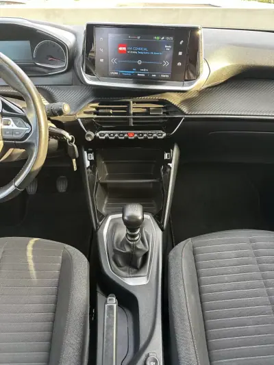 Peugeot 2008 2021 - 21500 EUR, 170000 km - 170000km - foto 42 de 53