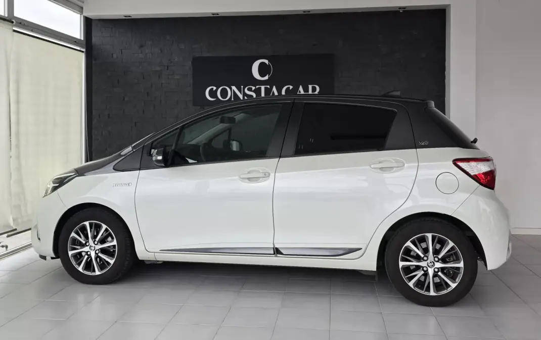 Toyota Yaris 2020 - 18950 EUR, 77356 km - AUTO.MOTO.pt - 77356km - foto 12 de 28