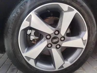 Ford Focus SW 2021 - 17950 EUR, 80831 km - AUTO.MOTO.pt - 80831km - foto 18 de 19