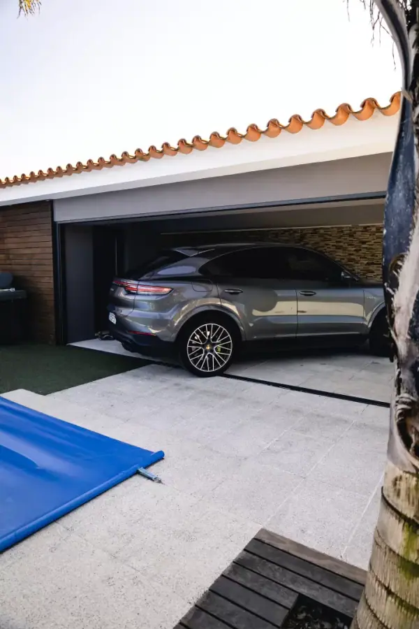 Porsche Cayenne Coupé 2019 - 62900 EUR, 253000 km - AUTO.MOTO.pt - 253000km - foto 14 de 40