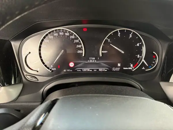 BMW 318 2019 - 21900 EUR, 128000 km - AUTO.MOTO.pt - 128000km - foto 14 de 22