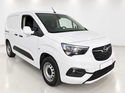 Opel COMBO 2021 - 9146 EUR, 120000 km - foto 2 de 7