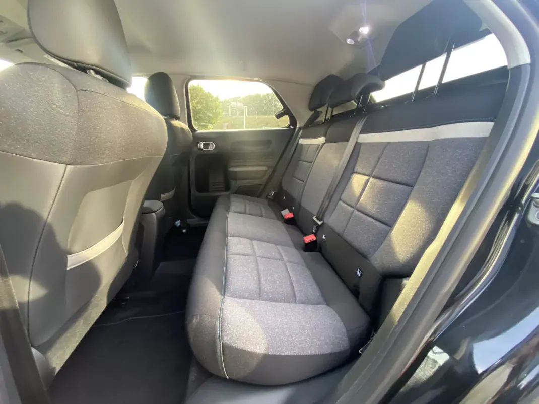 Citroën C4 Cactus 2019 - 18750 EUR, 72912 km - AUTO.MOTO.pt - 72912km - foto 25 de 54