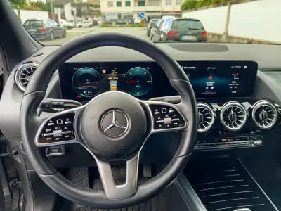 Mercedes-Benz EQA 2021 - 29990 EUR, 32800 km - AUTO.MOTO.pt - 32800km - foto 17 de 25