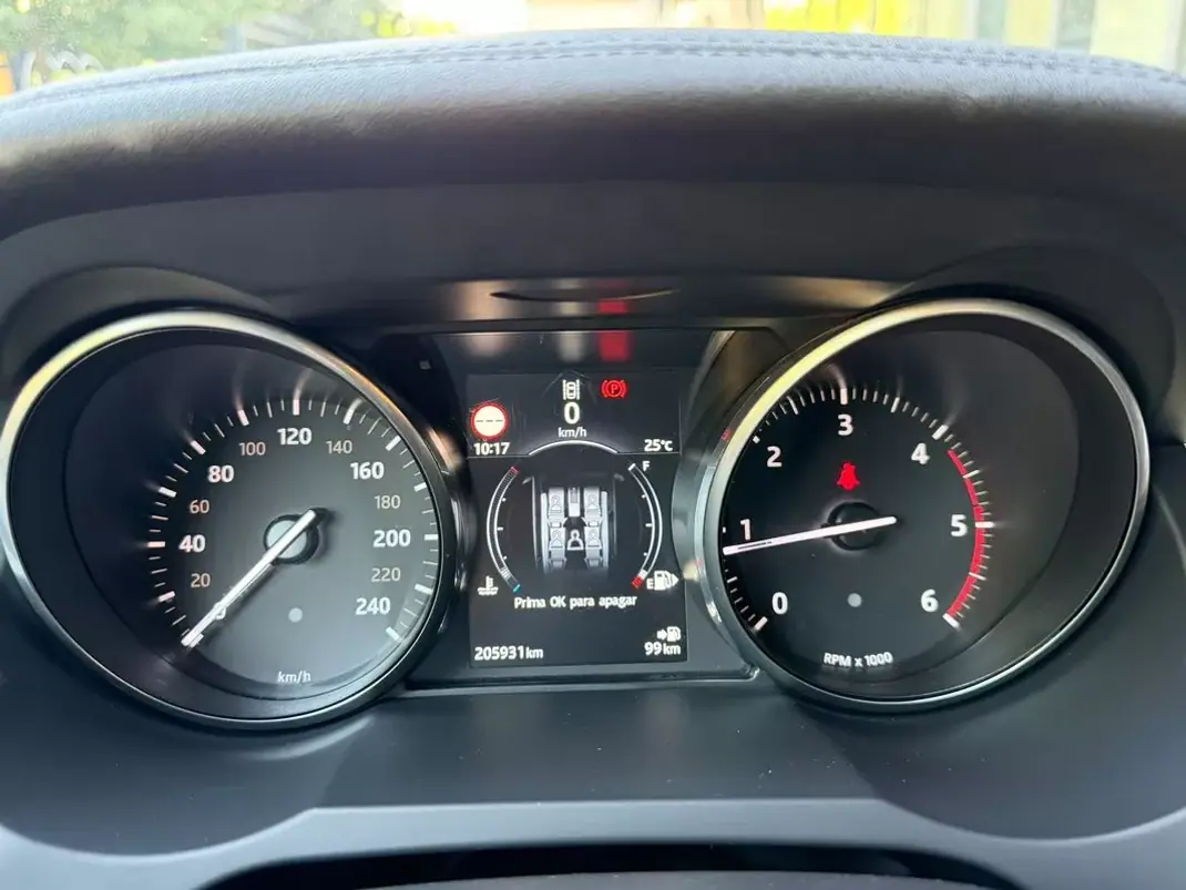 Land Rover Range Rover Evoque 2017 - 17890 EUR, 205931 km - 205931km - foto 15 de 26