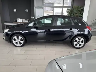 Opel Astra 2009 - 5990 EUR, 244173 km - AUTO.MOTO.pt - 244173km - foto 17 de 18