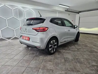 Renault Clio 2022 - 13850 EUR, 153048 km - AUTO.MOTO.pt - 153048km - foto 5 de 17