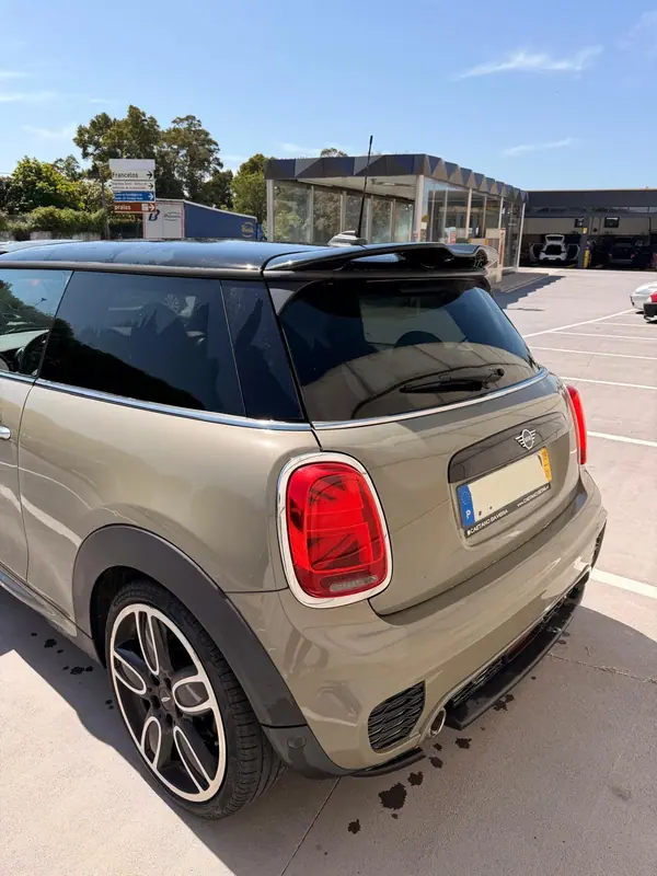 MINI One 2019 - 16499 EUR, 149000 km - AUTO.MOTO.pt - 149000km - foto 10 de 12