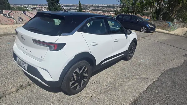 Opel Mokka-e 2023 - 21400 EUR, 30500 km - AUTO.MOTO.pt - 30500km - foto 6 de 15