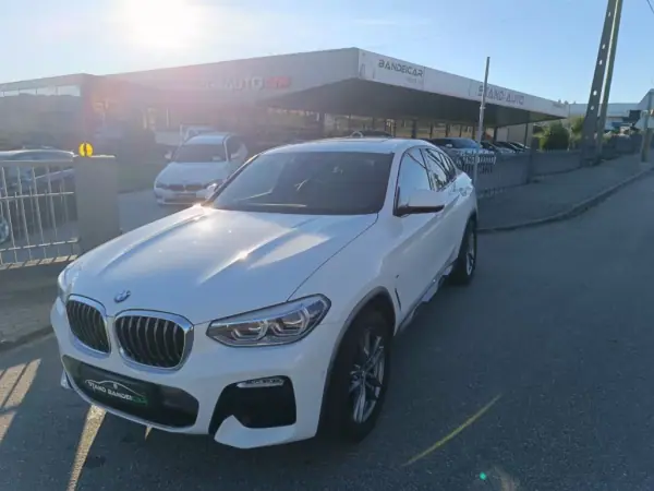 BMW X4 2018 - 49000 EUR, 90000 km - AUTO.MOTO.pt - 90000km - foto 6 de 52