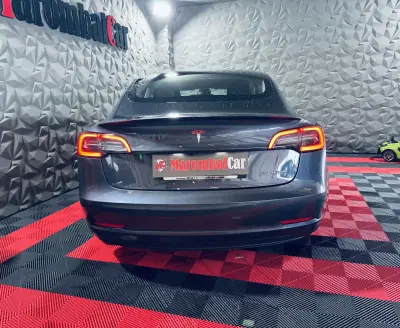 Tesla Model 3 2022 - 32990 EUR, 70718 km - AUTO.MOTO.pt - 70718km - foto 4 de 33