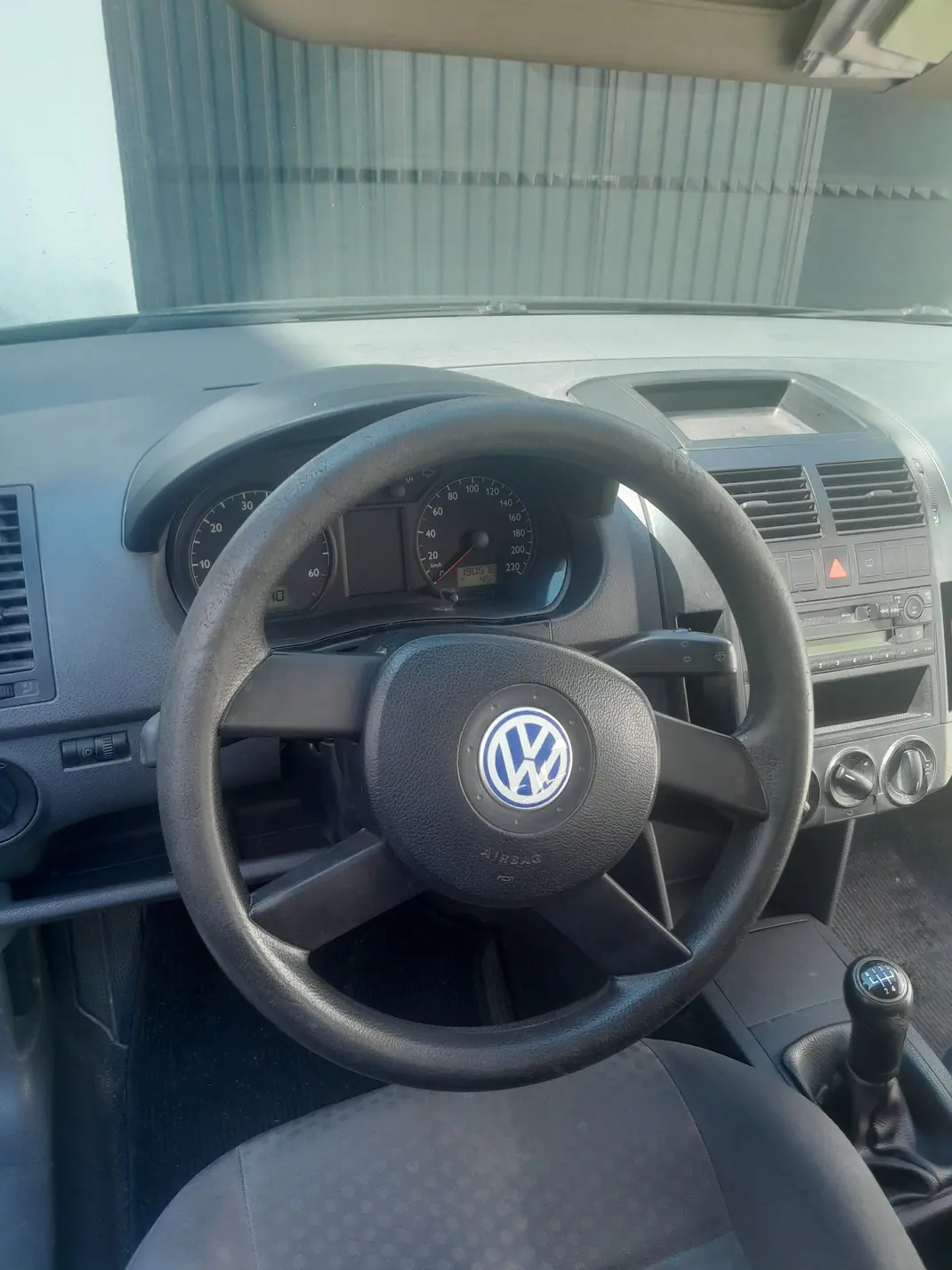 Volkswagen Polo 2002 - 1750 EUR, 190000 km - 190000km - foto 7 de 7