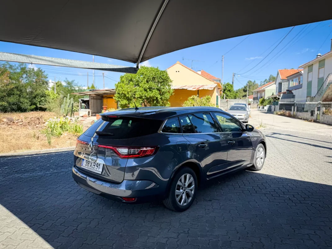 Renault Mégane 2019 - 12590 EUR, 170000 km - 170000km - foto 12 de 12