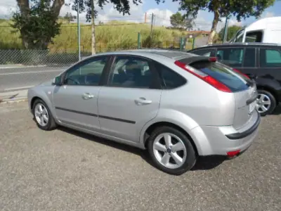 Ford Focus 2006 - 4900 EUR, 212608 km - AUTO.MOTO.pt - 212608km - foto 4 de 12