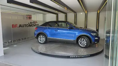 Volkswagen T-Roc Cabrio 2020 - 26900 EUR, 61926 km - AUTO.MOTO.pt - 61926km - foto 8 de 56