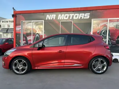 Renault Clio 2014 - 10947 EUR, 134000 km - AUTO.MOTO.pt - 134000km - foto 5 de 23