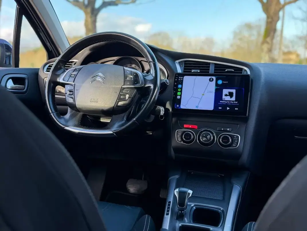 Citroën C4 2012 - 8990 EUR, 185518 km - AUTO.MOTO.pt - 185518km - foto 3 de 10