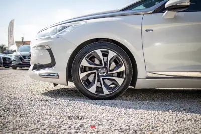 Citroën DS5 2013 - 14200 EUR, 116000 km - 116000km - foto 5 de 45
