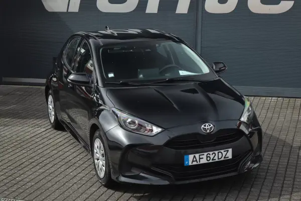 Toyota Yaris 2021 - 15950 EUR, 74620 km - AUTO.MOTO.pt - 74620km - foto 8 de 17