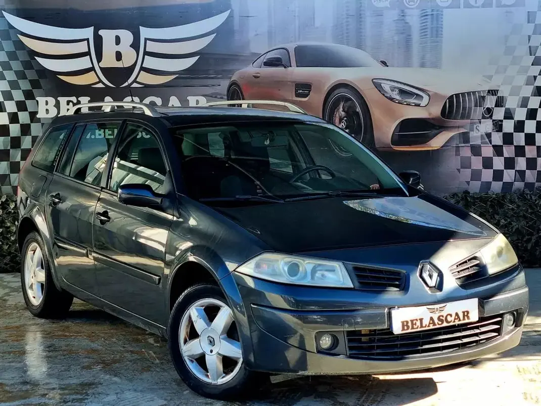 Renault Mégane Break 2007 - 2500 EUR, 218000 km - AUTO.MOTO.pt - 218000km - foto 11 de 13