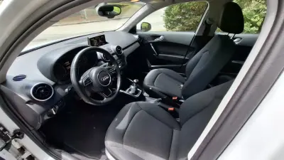 Audi A1 Sportback 2018 - 16950 EUR, 150000 km - AUTO.MOTO.pt - 150000km - foto 9 de 14