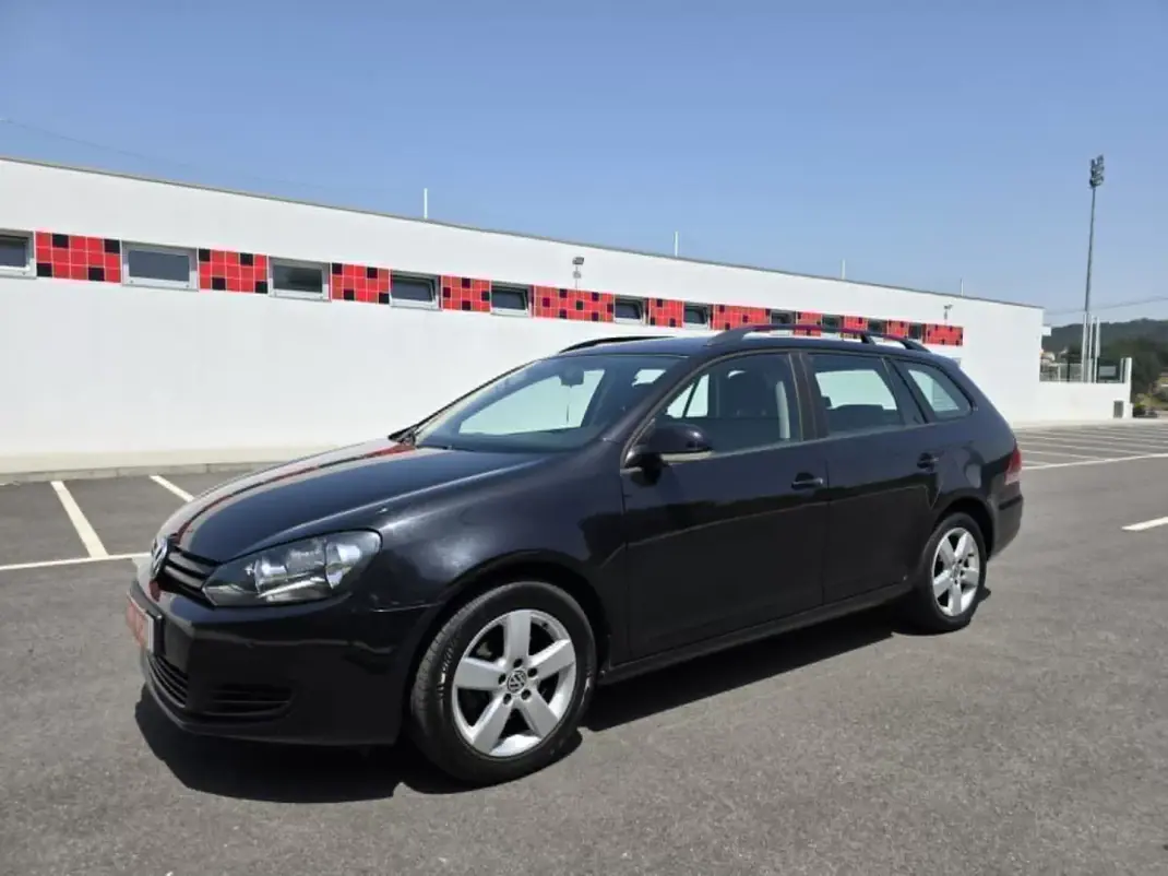 Volkswagen Golf Variant 2012 - 7900 EUR, 163000 km - AUTO.MOTO.pt - 163000km - foto 1 de 15