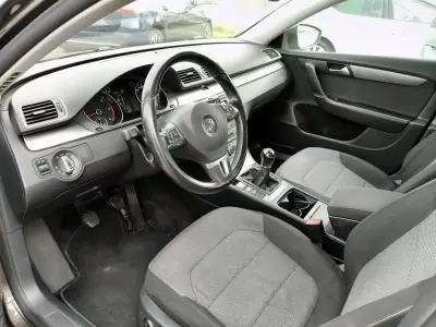 Volkswagen Passat 2012 - 8490 EUR, 296803 km - AUTO.MOTO.pt - 296803km - foto 27 de 27