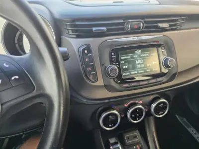 Alfa Romeo Giulietta 2015 - 13500 EUR, 148000 km - AUTO.MOTO.pt - 148000km - foto 45 de 49