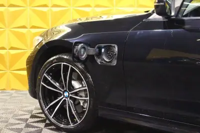 BMW 320 2021 - 26800 EUR, 137000 km - AUTO.MOTO.pt - 137000km - foto 12 de 28