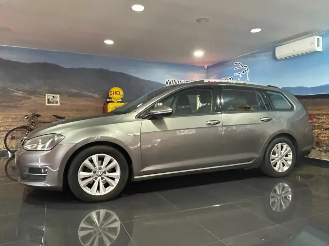 Volkswagen Golf Variant 2016 - 8990 EUR, 268715 km - AUTO.MOTO.pt - 268715km - foto 1 de 21