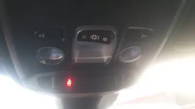 Peugeot 2008 2023 - 18250 EUR, 30000 km - AUTO.MOTO.pt - 30000km - foto 19 de 44