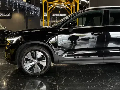 Volvo XC 40 2023 - 33490 EUR, 72063 km - AUTO.MOTO.pt - 72063km - foto 10 de 35