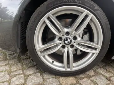 BMW 530 2013 - 16900 EUR, 230000 km - foto 4 de 12