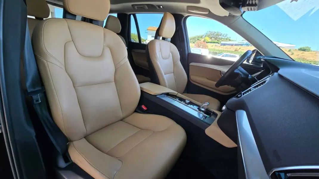 Volvo XC 90 2015 - 24500 EUR, 244798 km - 244798km - foto 17 de 28