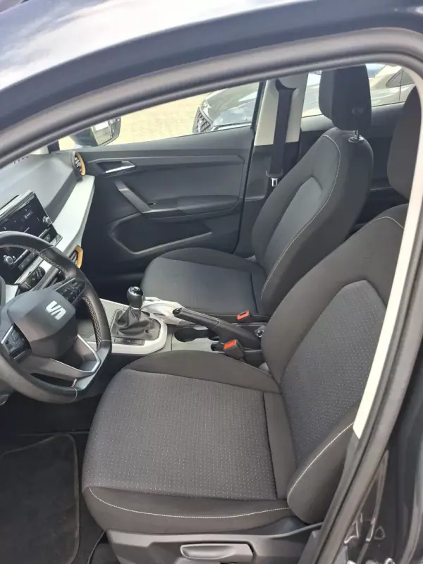SEAT Arona 2022 - 15750 EUR, 47500 km - AUTO.MOTO.pt - 47500km - foto 15 de 28
