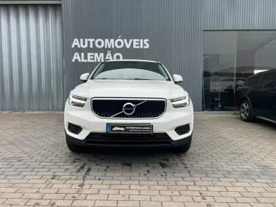 Volvo XC 40 2022 - 26000 EUR, 58043 km - 58043km - foto 2 de 15