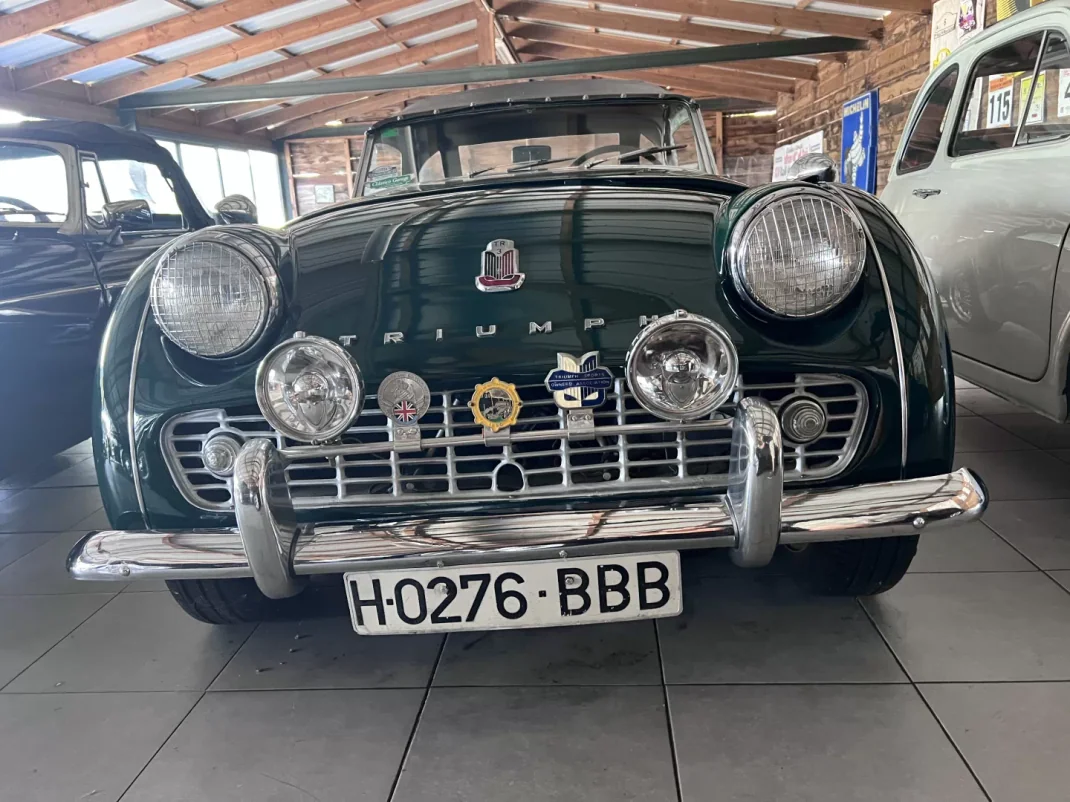 Triumph TR3 1960 - 39000 EUR, 70000 km - AUTO.MOTO.pt - 70000km - foto 5 de 14