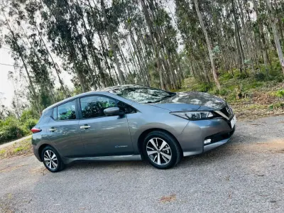 Nissan Leaf 2019 - 14750 EUR, 56425 km - AUTO.MOTO.pt - 56425km - foto 20 de 40
