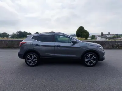 Nissan Qashqai 2018 - 18990 EUR, 123000 km - AUTO.MOTO.pt - 123000km - foto 8 de 40