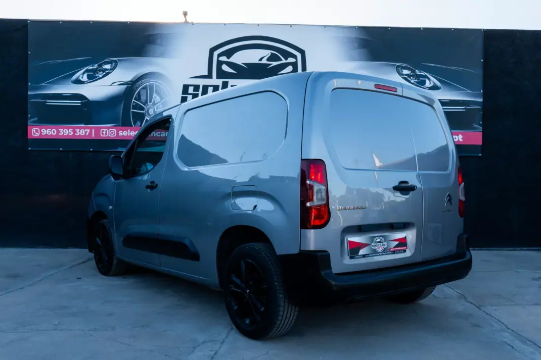 Citroën Berlingo 2022 - 14900 EUR, 115 km - AUTO.MOTO.pt - 115km - foto 4 de 22