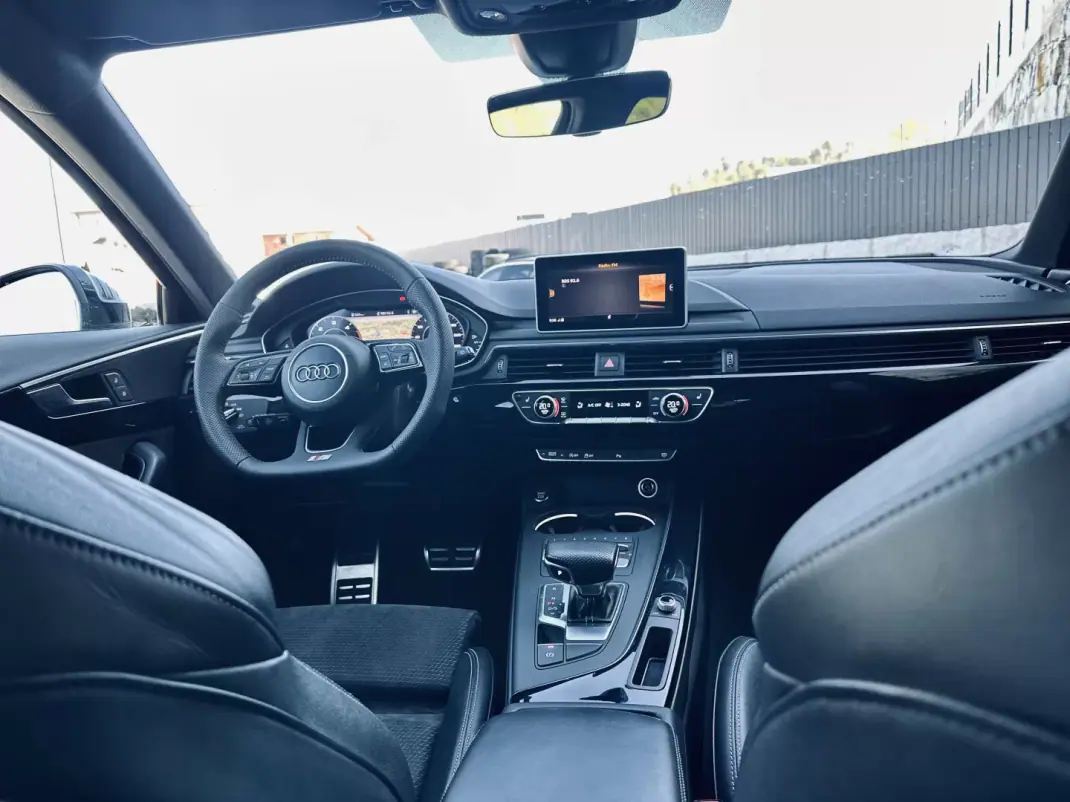 Audi A4 Avant 2017 - 27900 EUR, 164000 km - AUTO.MOTO.pt - 164000km - foto 34 de 70