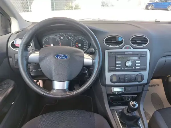 Ford Focus SW 2005 - 2990 EUR, 307902 km - AUTO.MOTO.pt - 307902km - foto 24 de 27