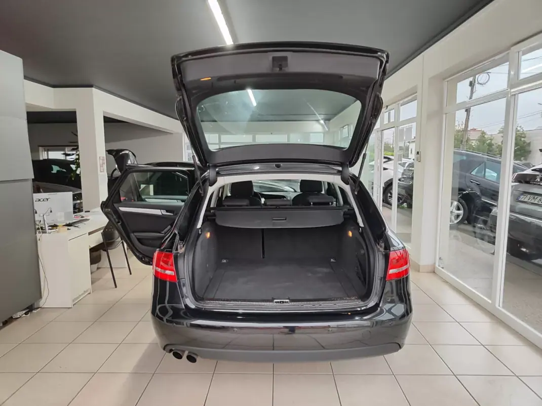 Audi A4 Avant 2009 - 10750 EUR, 261000 km - 261000km - foto 15 de 36