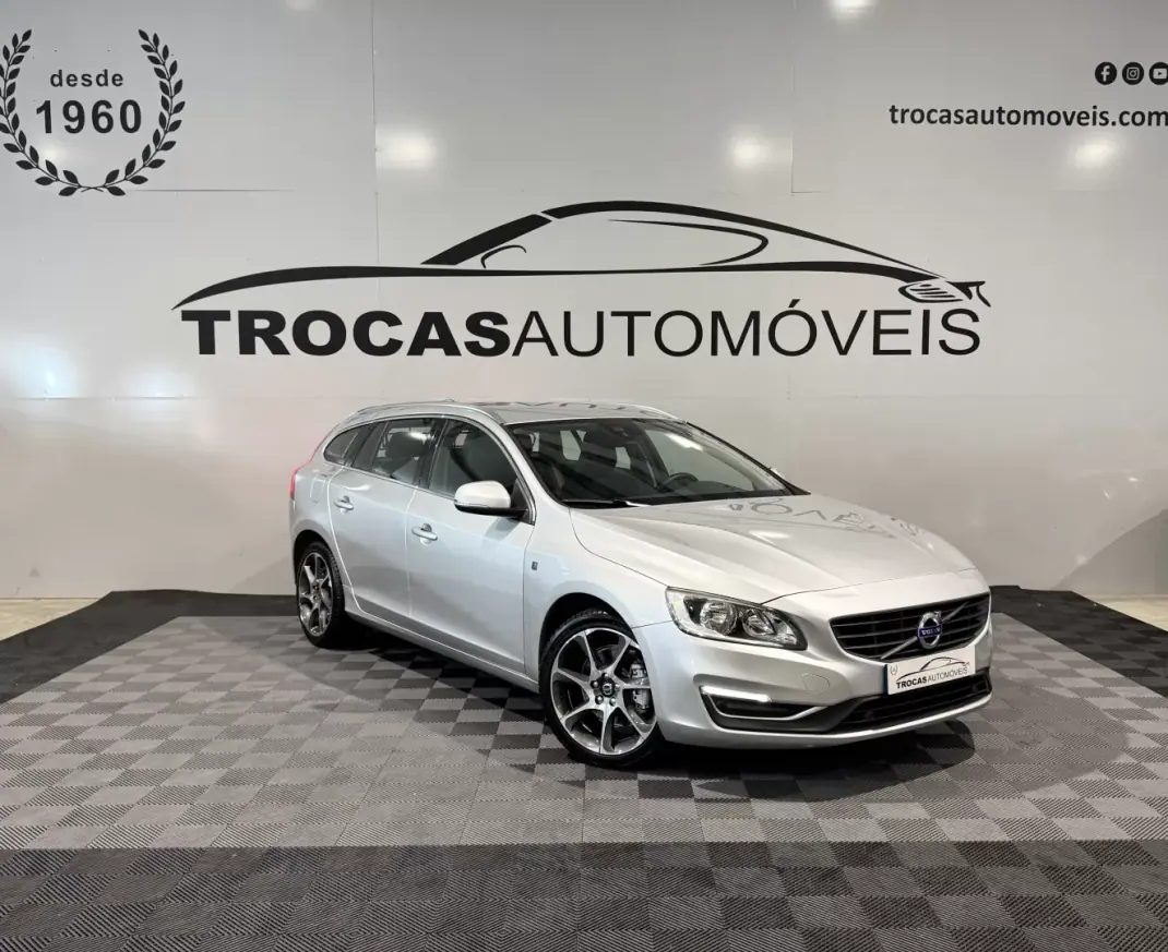 Volvo V60 2016 - 13900 EUR, 265393 km - 265393km - foto 2 de 44