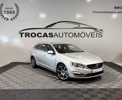 Volvo V60 2016 - 13900 EUR, 265393 km - 265393km - foto 2 de 44