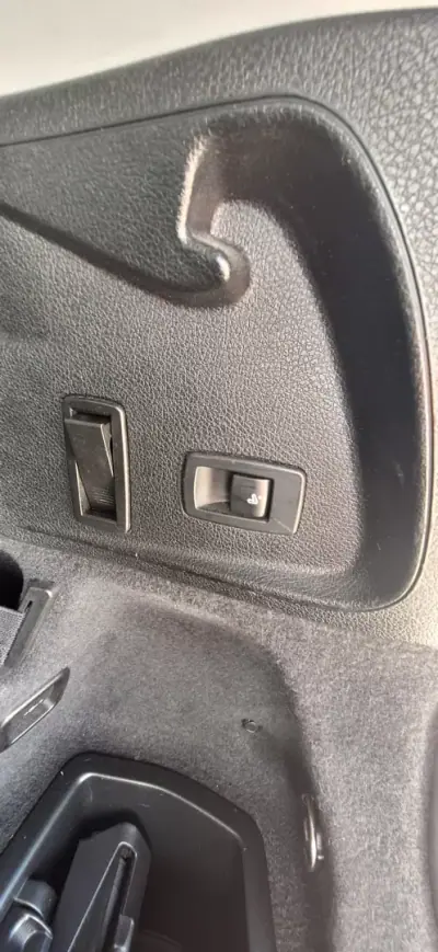 BMW 216 Gran Tourer 2018 - 12950 EUR, 199000 km - AUTO.MOTO.pt - 199000km - foto 19 de 23