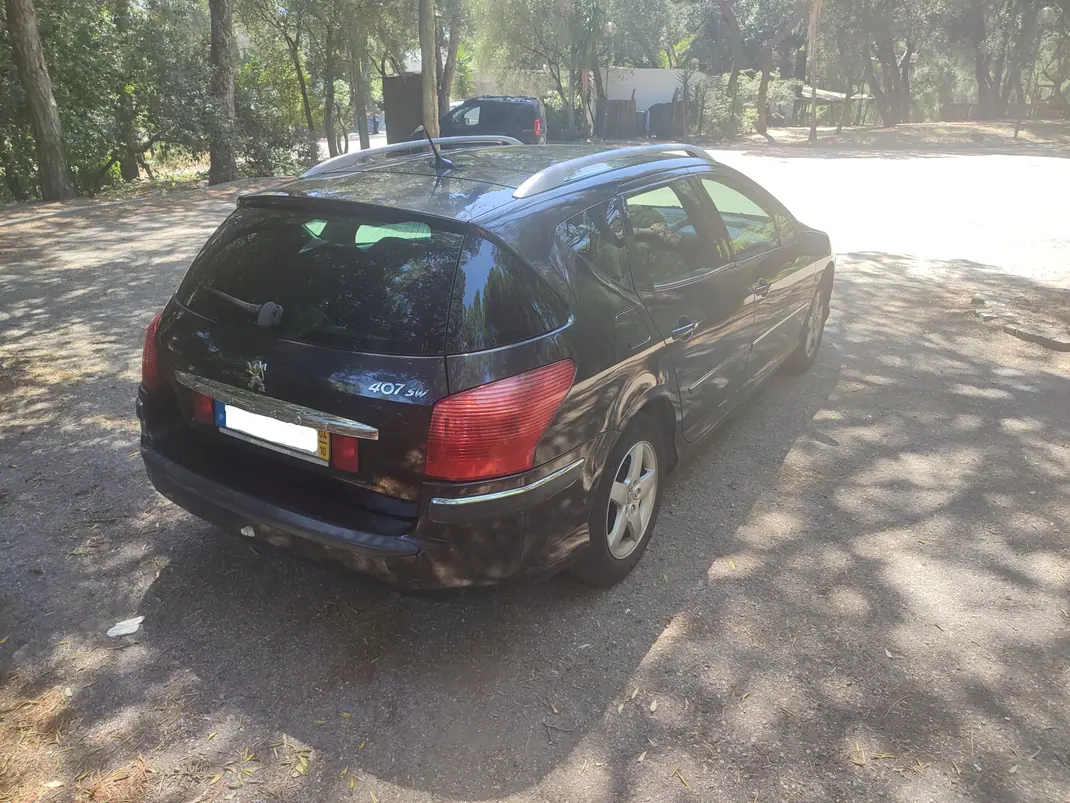 Peugeot 407 SW 2004 - 2500 EUR, 366864 km - AUTO.MOTO.pt - 366864km - foto 5 de 15