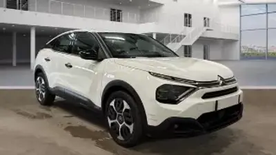 Citroën C4 2023 - 16500 EUR, 124000 km - AUTO.MOTO.pt - 124000km - foto 2 de 6