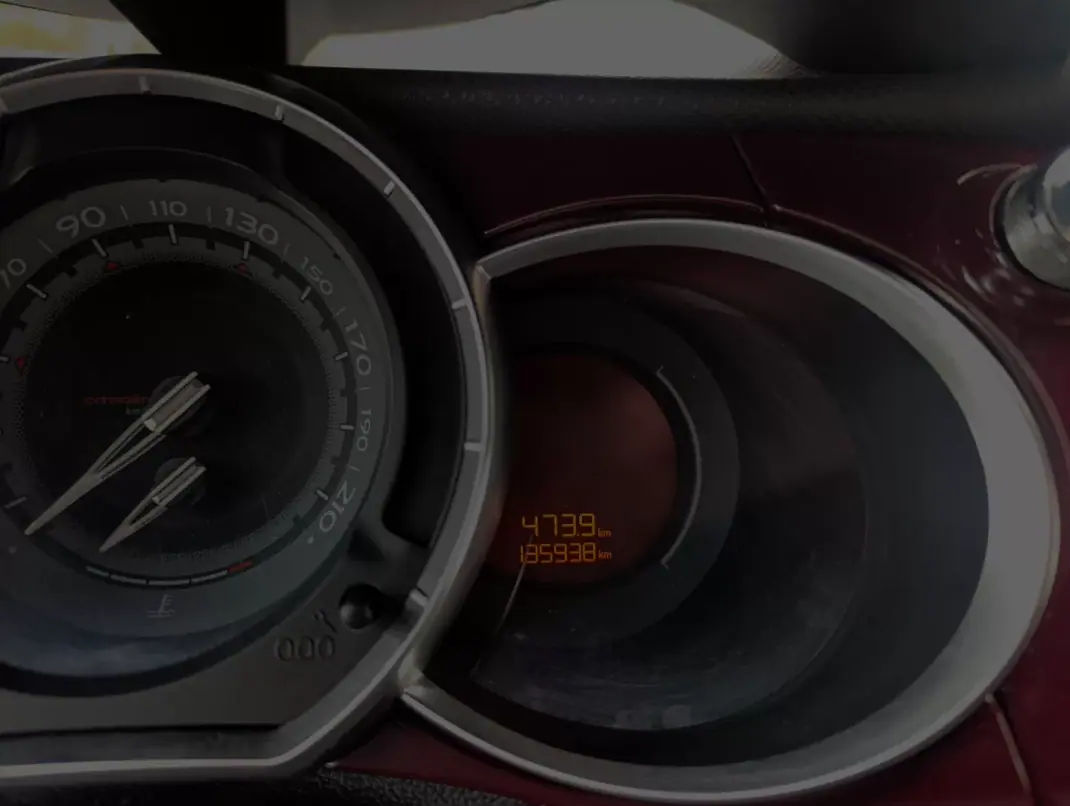 Citroën DS3 2010 - 8850 EUR, 135938 km - AUTO.MOTO.pt - 135938km - foto 9 de 12